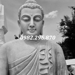 tượng Phật thích ca mâu nị