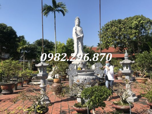 Tượng đá Quan Âm